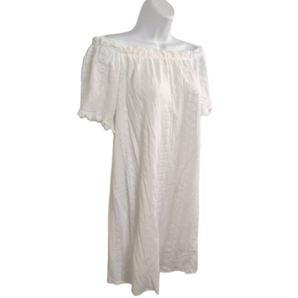 Taylor & Sage Carefree White Eyelet Floral Off Shoulder short sleeve vacay Dress